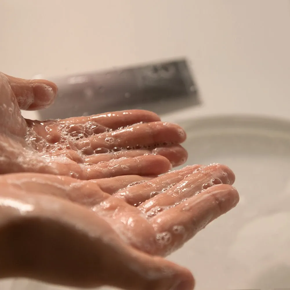 Haruharu Wonder Black Rice Moisture 5.5 Soft Cleansing Gel